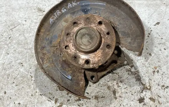 Opel Astra G Rear wheel hub spindle/knuckle 