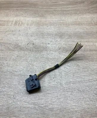 BMW 5 F10 F11 Plug wire 8364654