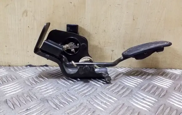 Honda CR-V Accelerator throttle pedal 8928152011 1983003031