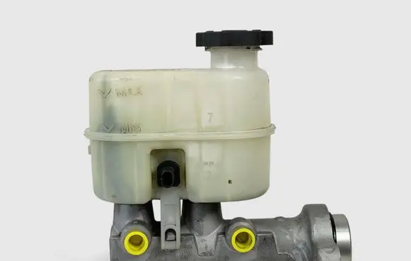 Chevrolet Silverado Master brake cylinder 