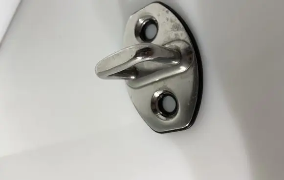 Volkswagen PASSAT B7 Front door lock loop/hook striker 3C0837033B