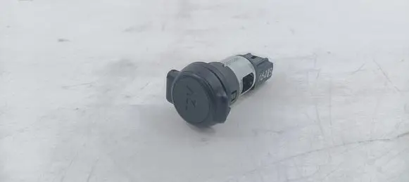 Citroen DS3 12 V Socket (front) 965277677 26041E 96527767700