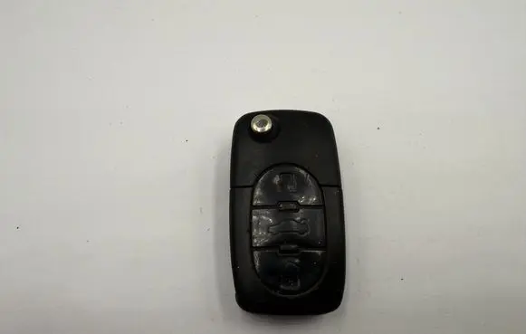 Audi Q7 4L Ignition key/card 8Z0837231D