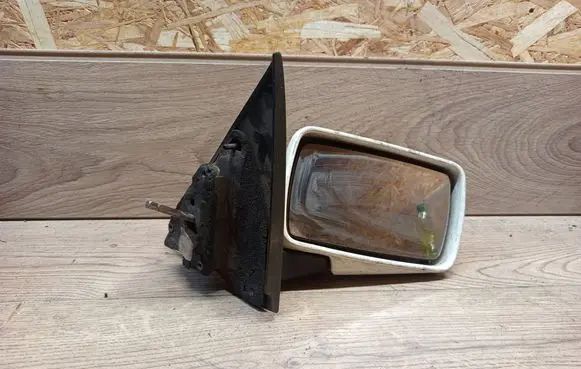 Ford Escort Manual wing mirror 0117333 E10217333 0117334