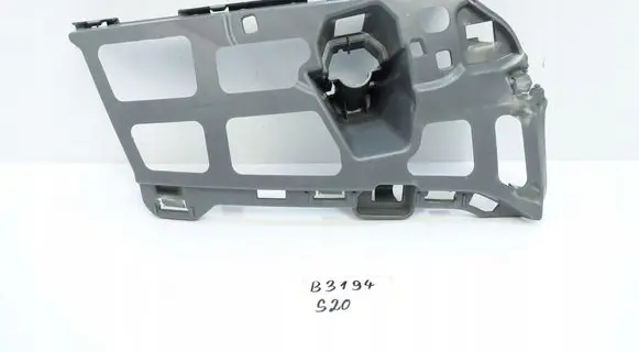Skoda Octavia Mk3 (5E) Front bumper mounting bracket 5E3807056
