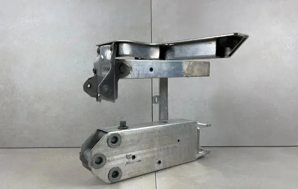 BMW 7 F01 F02 F03 F04 Radiator support slam panel bracket 7186513 718651308 74314910