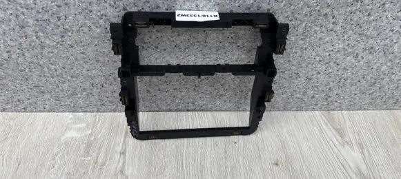 Volkswagen Touran I Other dashboard part 1T0858005A