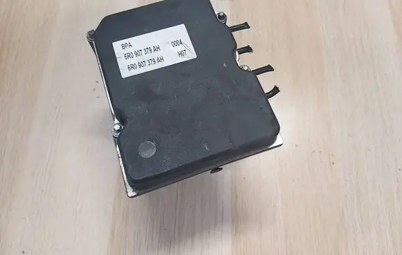 Skoda Fabia Mk3 (NJ) ABS Pump 6R0907379AH