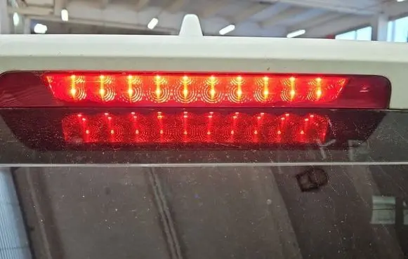Hyundai Santa Fe Third/center stoplight 927004Z000 IMPRK1563438
