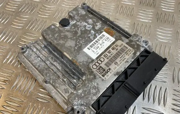 Audi A4 S4 B7 8E 8H Engine control unit/module 8E0907401AJ 1039S10976 0281012246