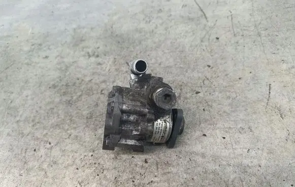 Audi A6 S6 C6 4F Power steering pump 