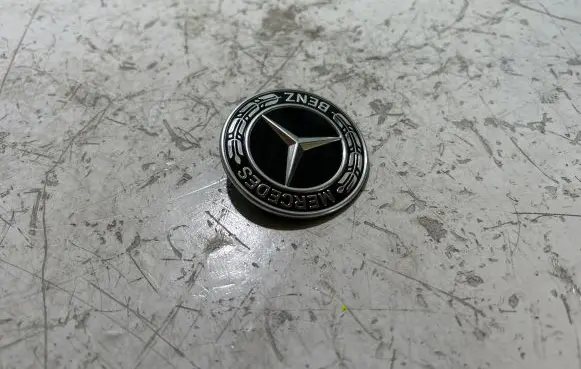 Mercedes-Benz GLA H247 Manufacturer badge logo/emblem A0008176203