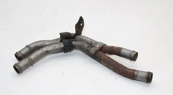 Land Rover Discovery 3 - LR3 Engine coolant pipe/hose