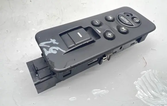 Land Rover Range Rover Sport L320 Electric window control switch YUD501080PVJ
