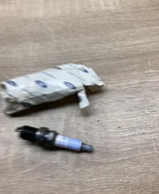 Ford Orion Spark plug 1120829 920F12405CBB