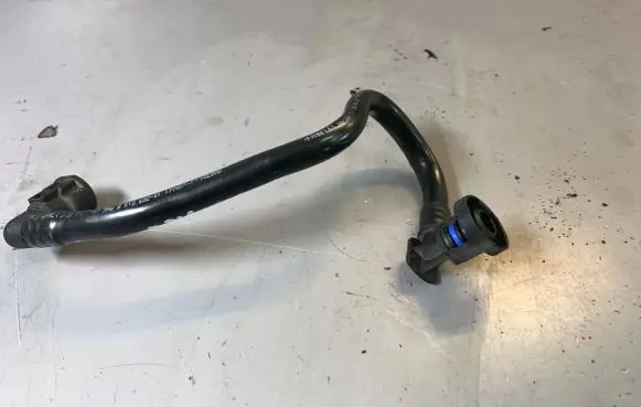 BMW 5 F10 F11 Vacuum line/pipe/hose 8513632 11668513632