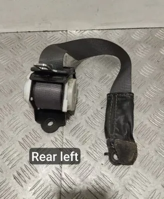 Rear seatbelt