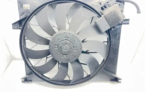 Mercedes-Benz ML W163 Electric radiator cooling fan A1635000293