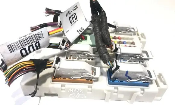 Ford C-MAX II Central body control module AV6N14A073FE