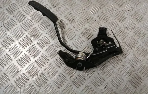 Toyota Avensis T250 Accelerator throttle pedal 7801013011