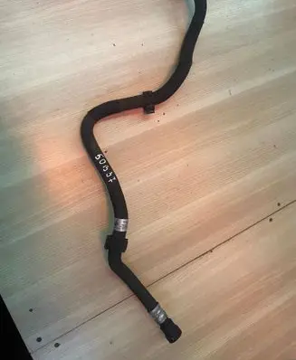 Peugeot Boxer Engine coolant pipe/hose 1374619080