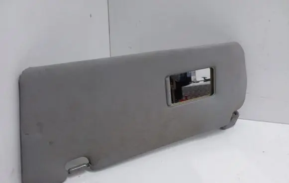 Mitsubishi Pajero Sport I Sun visor
