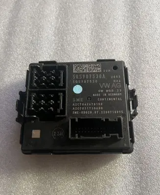 Volkswagen PASSAT B8 Other control units/modules 5QS907530A