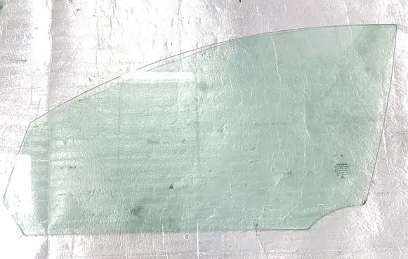 Volvo V50 Front door window glass four-door 368426 43R001106 E000186