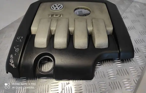 Volkswagen Golf V Engine cover (trim) 03G103925BG 03G103925BP