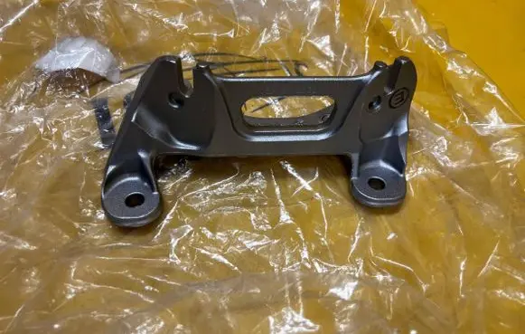 BMW M3 F80 Gearbox mounting bracket 22312284129 2284129
