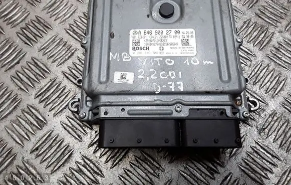 Mercedes-Benz Vito Viano W639 Engine control unit/module a6469002700