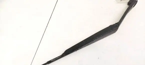 Hyundai Sonata Front wiper blade arm