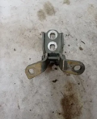 Chevrolet Volt II Front door hinge set 80066P B24915