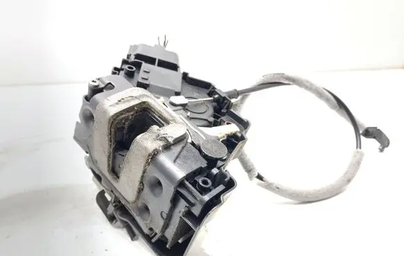 Ford Galaxy Front door lock 6M2A-R21812-AB