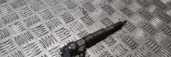 BMW 5 F10 F11 Fuel injector 7789661