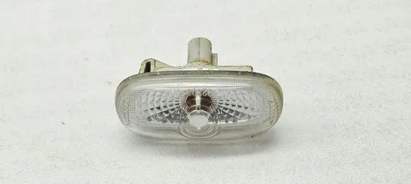 Hyundai Sonata Front fender indicator light 