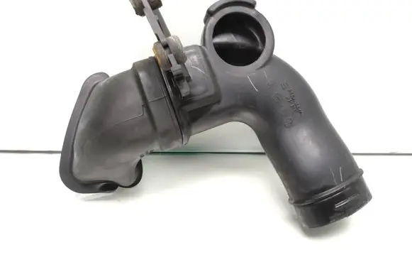 Honda CR-V Air intake hose/pipe