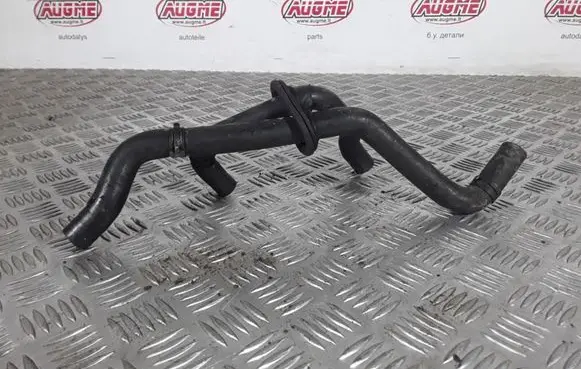 Mercedes-Benz E W210 Engine coolant pipe/hose