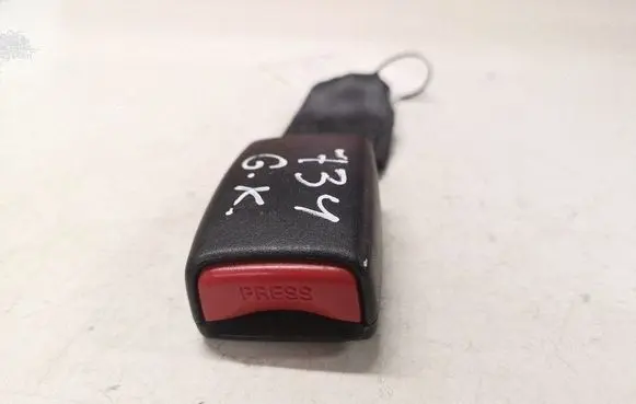 Honda CR-V Rear seatbelt buckle 113590