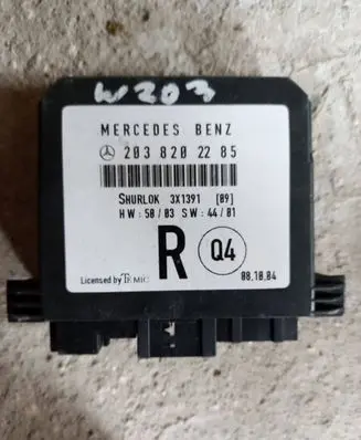 Mercedes-Benz C W203 Door control unit/module a2038202285