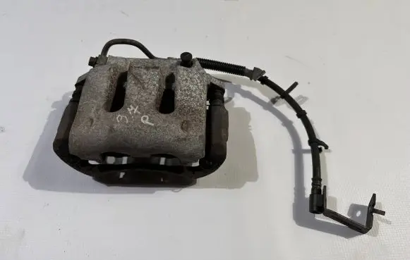 Ford Mustang V Front brake caliper CR33-2B119-BA