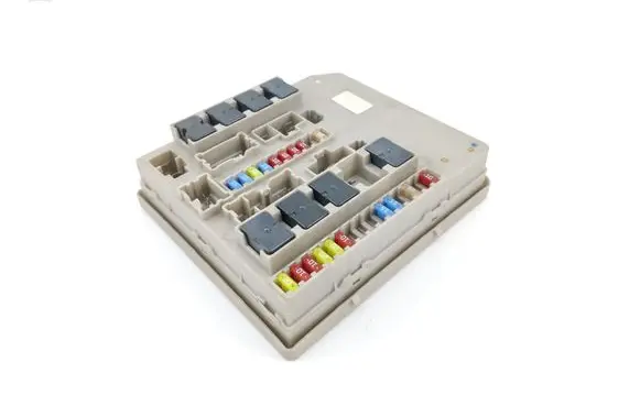 Renault Clio III Fuse module 902663A