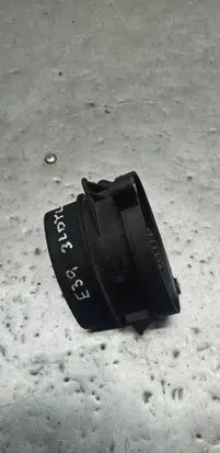 BMW 5 E39 Mass air flow meter 0928400468 7787076