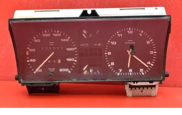 Speedometer (instrument cluster)