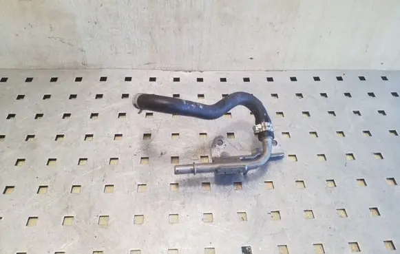 Opel Zafira C Fuel line pipe 55593670
