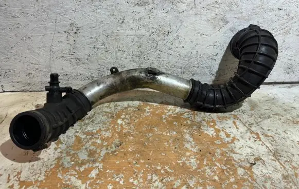 Volvo S60 Air intake hose/pipe 8634143