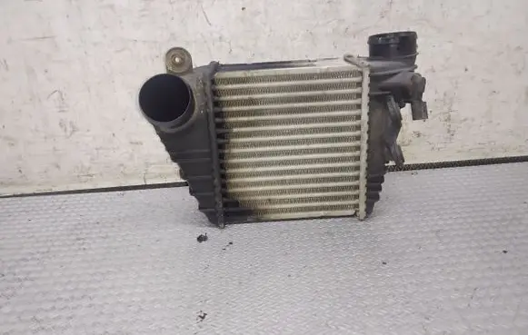 Volkswagen Golf IV Intercooler radiator 1J0145803F