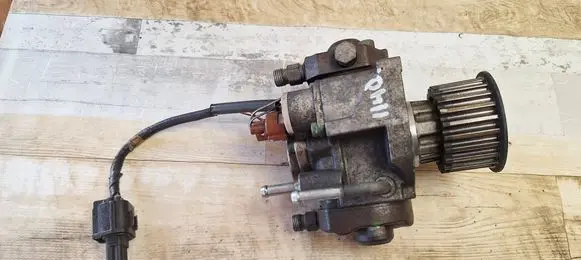 Mazda 5 Fuel injection high pressure pump 