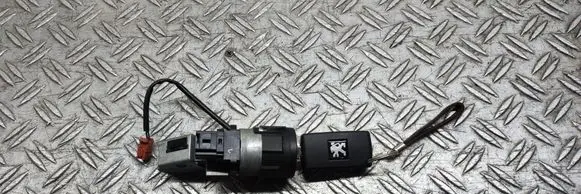 Peugeot 308 Ignition lock 9663123280