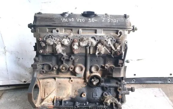 Volvo S70 V70 V70 XC Engine D5252T